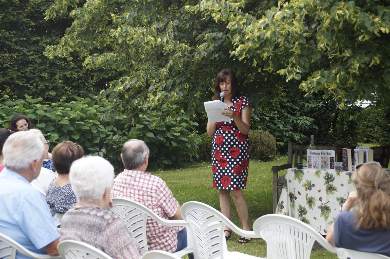 Publikum im Garten